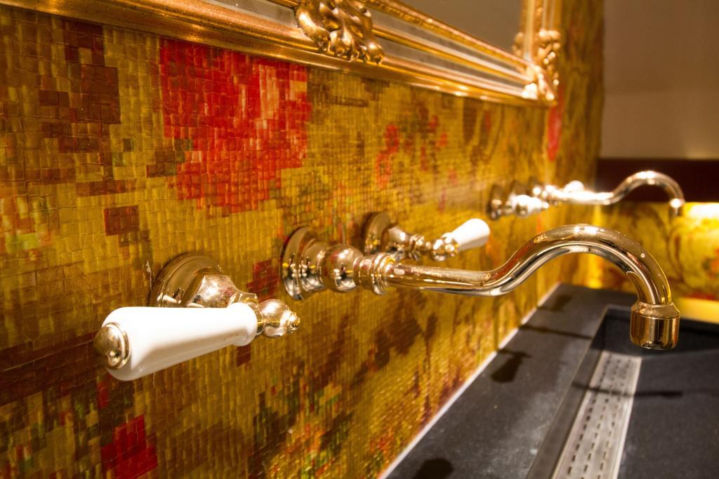 The Royal Suite - R.Q.C. La Haye Chambre photo